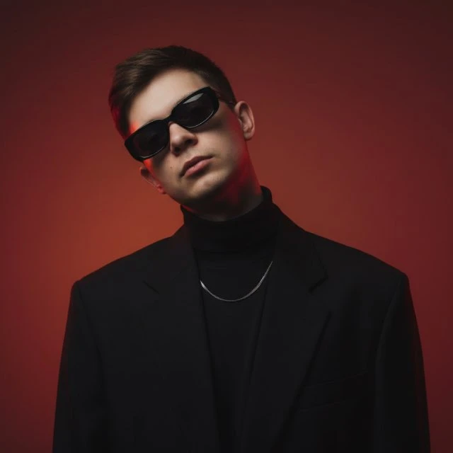 Aleks Jaxon Portrait